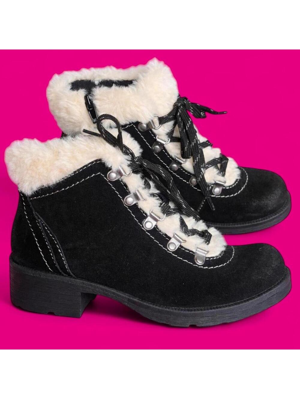 Earth Origins Women's Black and Cream Boot